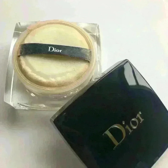NEW! *Sold Out* Diorskin Loose Powder in Gold Dust - Picture 3 of 3